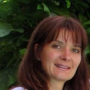 Meet your Posher, Eva